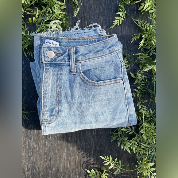 And Now This Jeans - Picture 4 of 7